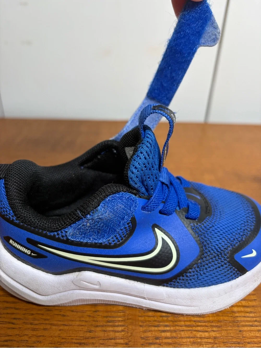 Nike Cosmic Runner Baby/Toddler Sneakers Royal Blue - Size 6C